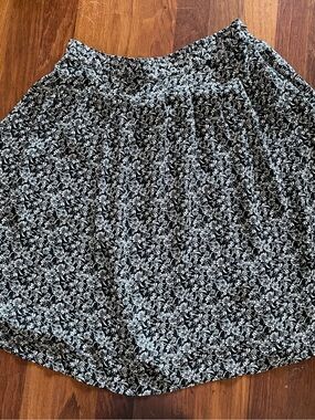 H&M floral mini skirt
